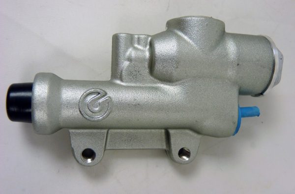 AM - PS 13 刹车主泵 带储液罐 40mm 10850511
