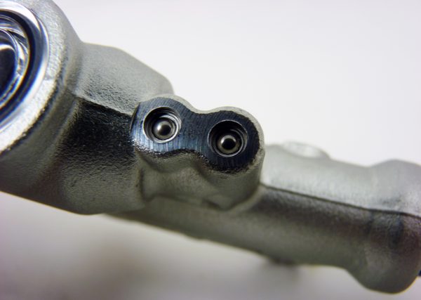 AM - PS 13 刹车主泵 带储液罐 40mm 10850511