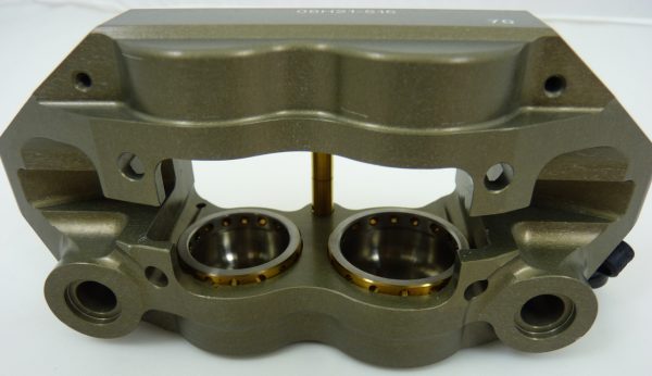 Racing - P4 32/36 辐射卡钳 阳极色 108mm 左卡 X973760