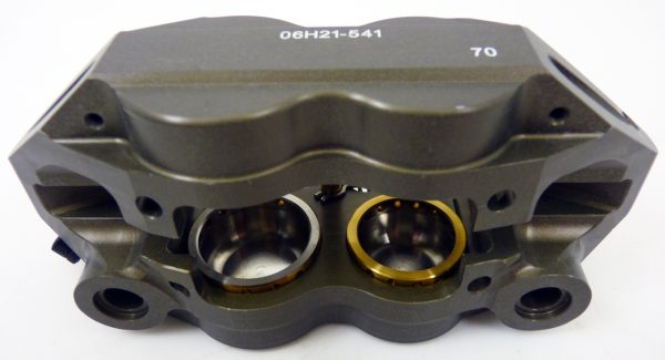 Racing - P4 32/36 辐射卡钳 阳极色 108mm 右卡 X973761