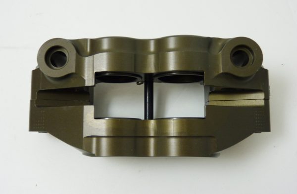 Racing - P4 32/36 辐射卡钳 阳极色 108mm 分体 右卡 XA3B861