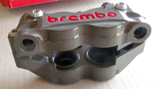 Racing - P4 32/36 辐射卡钳 阳极色 108mm 分体 右卡 XA3B861