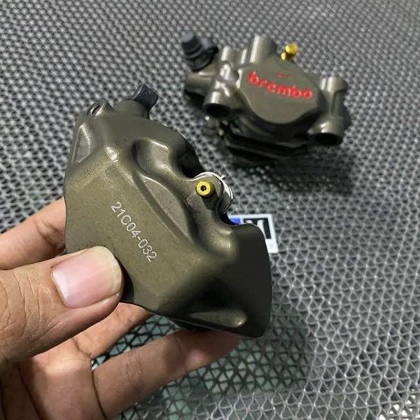 Racing - P2-34 60mm Moto3 右卡（钛活塞） XA88811